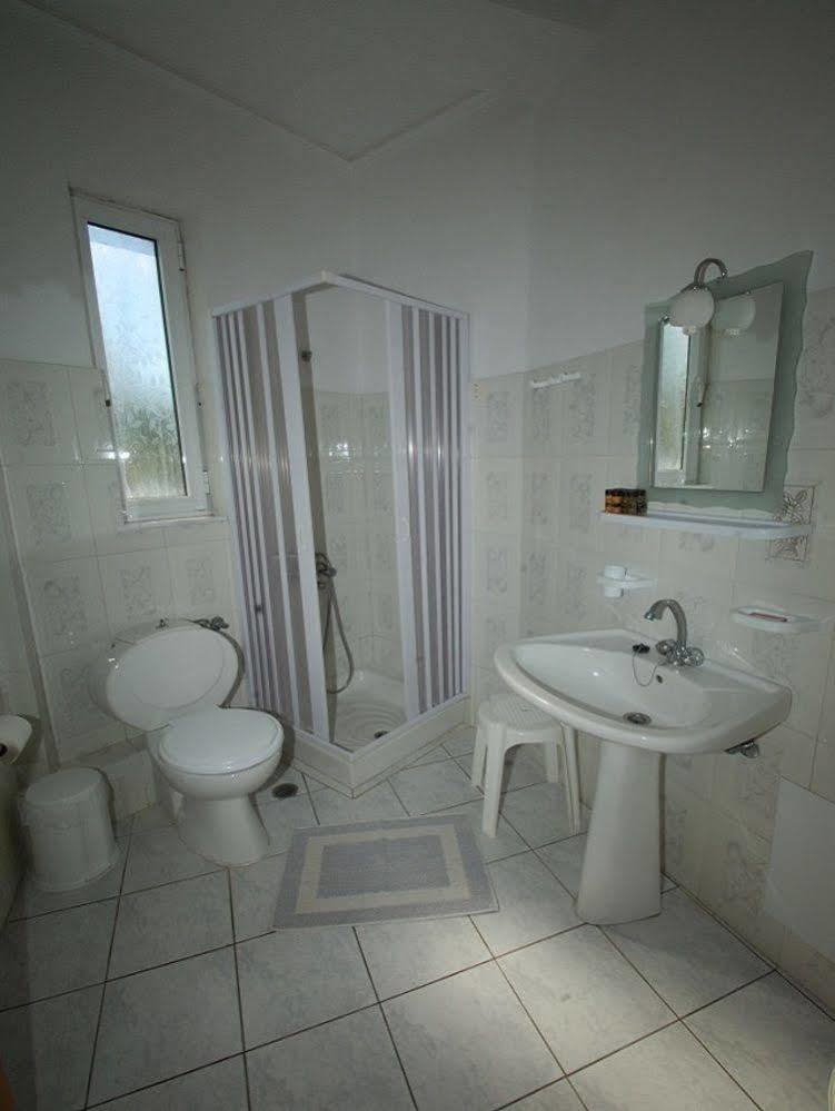 Sunrise Hotel Agia Ermioni Exterior photo